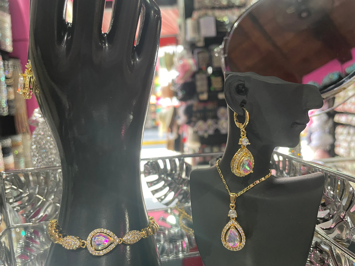 Conjunto de Joyería Dorada con Piedra Incrustada - Bling Bling