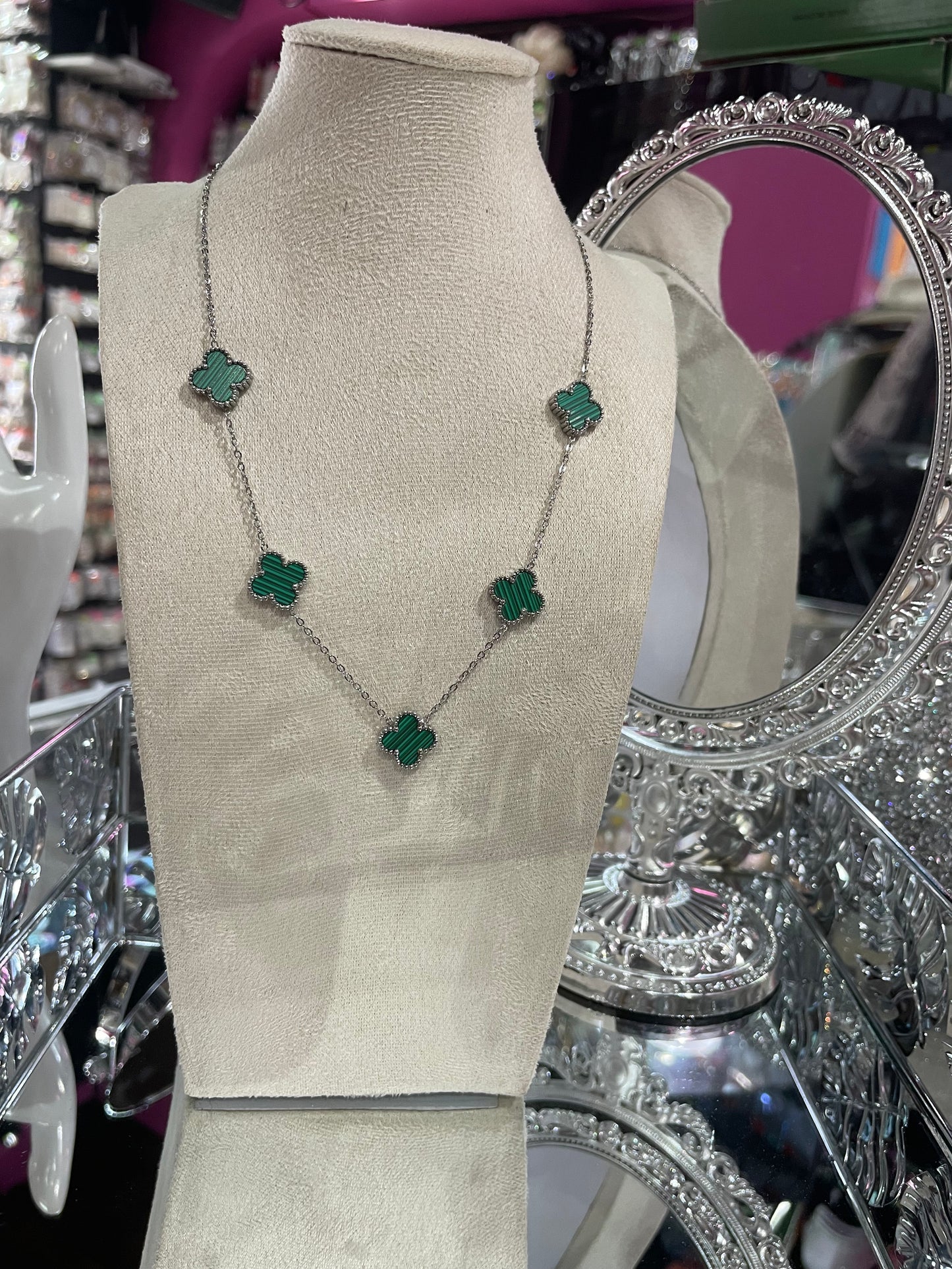 Collar tipo Van Cleef plateada en Acero Inoxidable  - Bling Bling