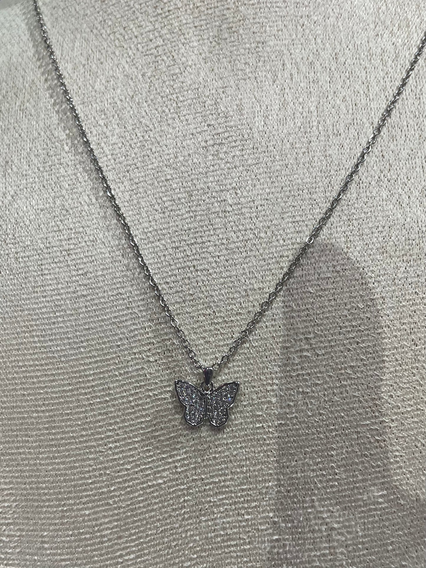 Collar de Zirconia con dije de Mariposa - Bling Bling