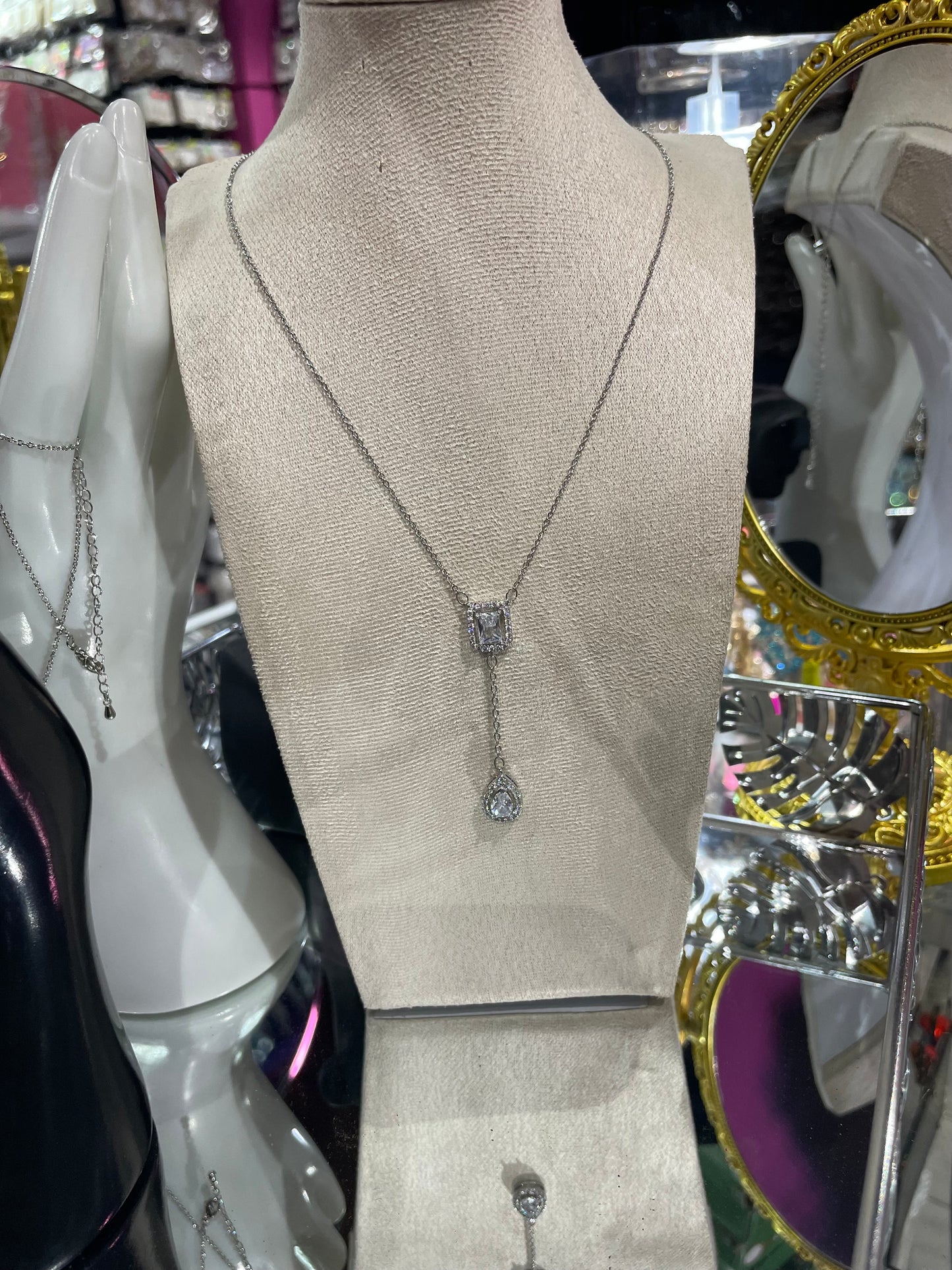 Collar de Zirconia con dije Cuadrado y dije de Gota - Bling Bling