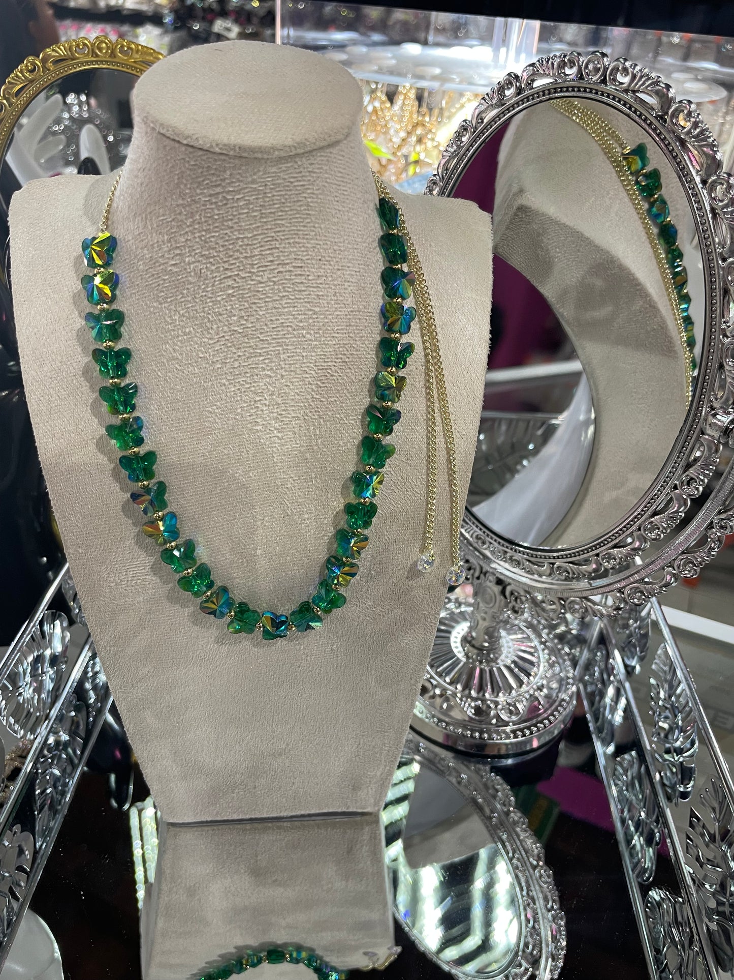 Collar Ajustable con dijes de Mariposa - Bling Bling