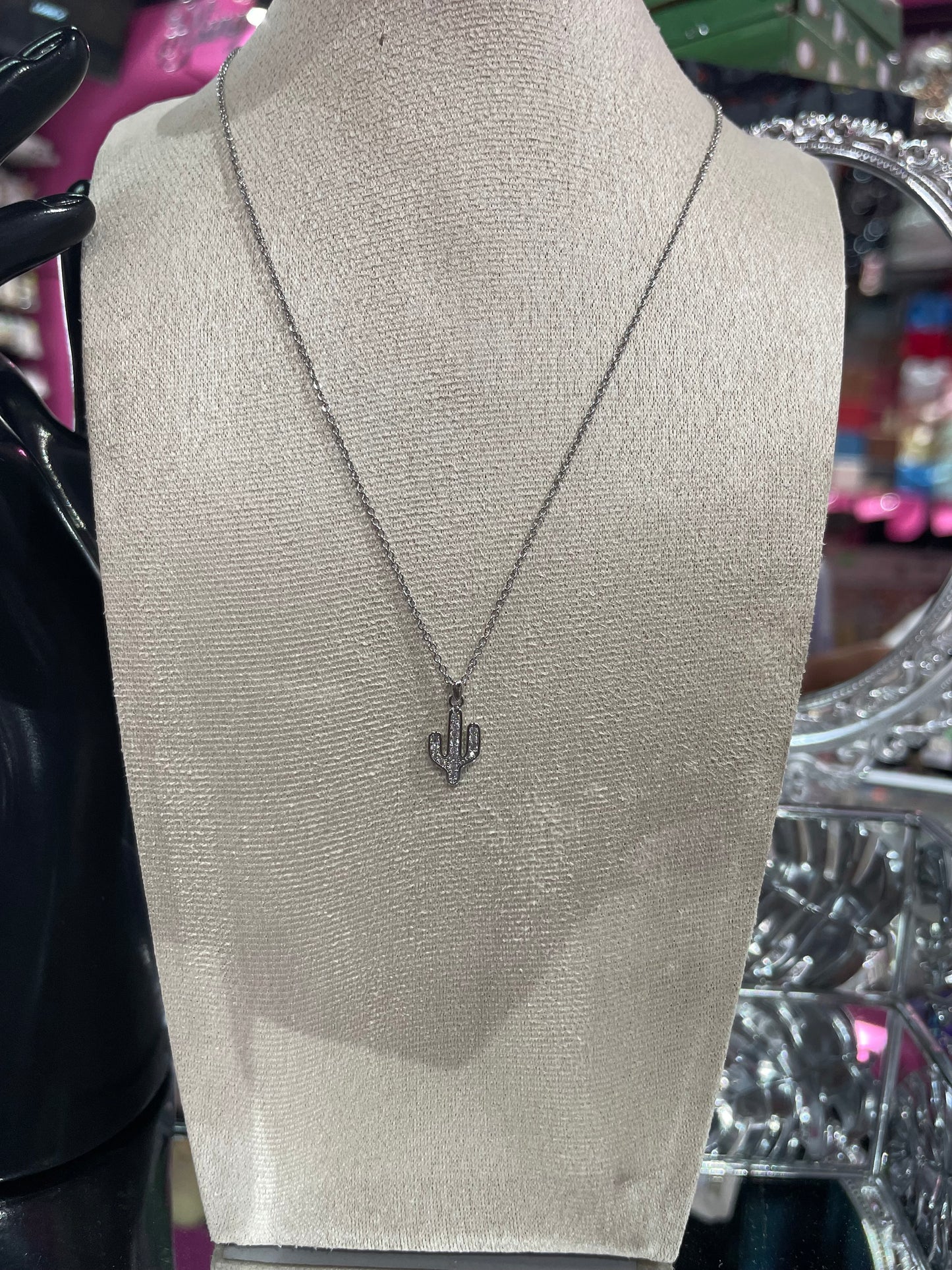 Collar de Zirconia con dije de Cactus - Bling Bling