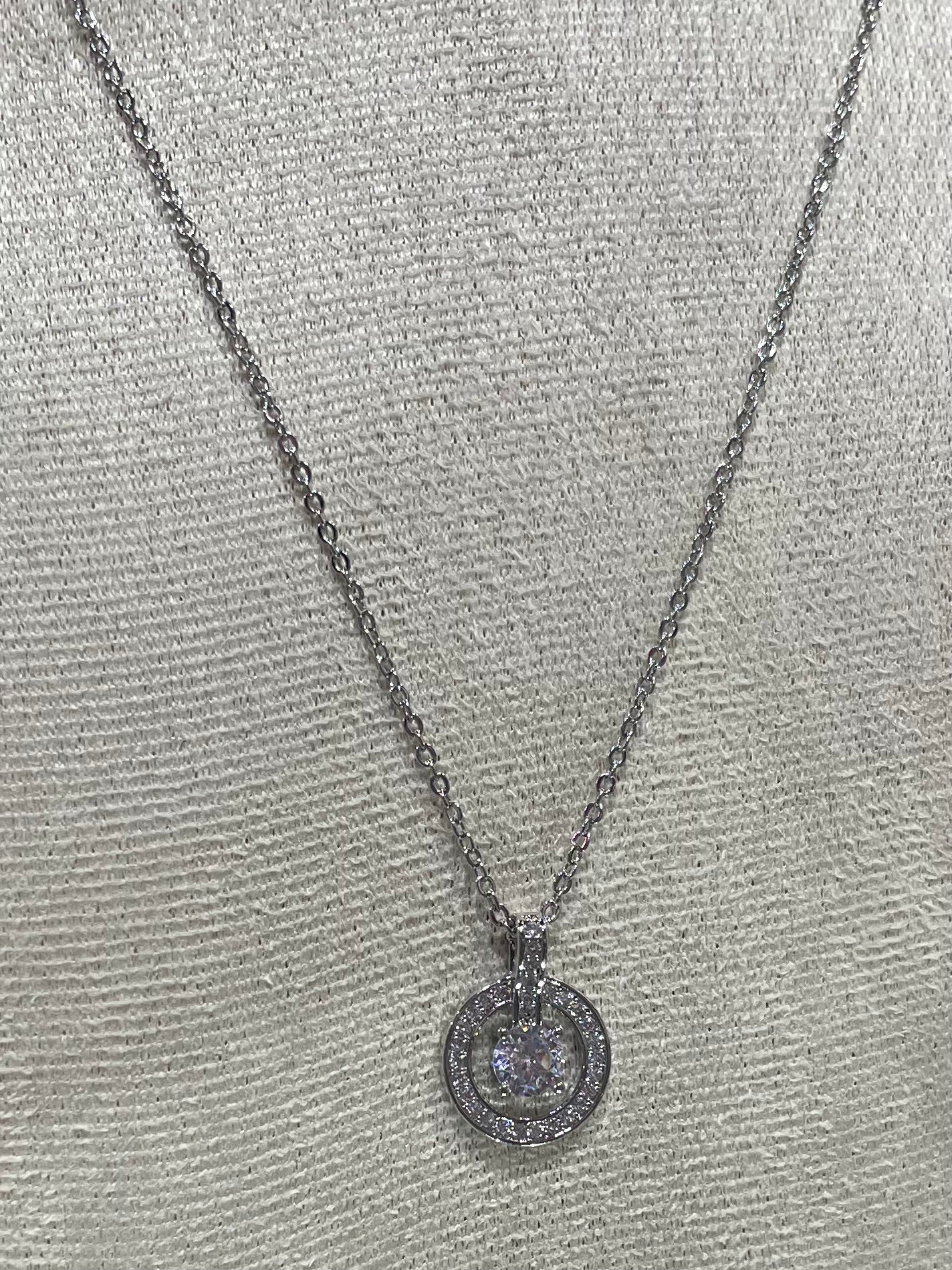 Collar de Zirconia con dije Circular con una piedra en Medio - Bling Bling