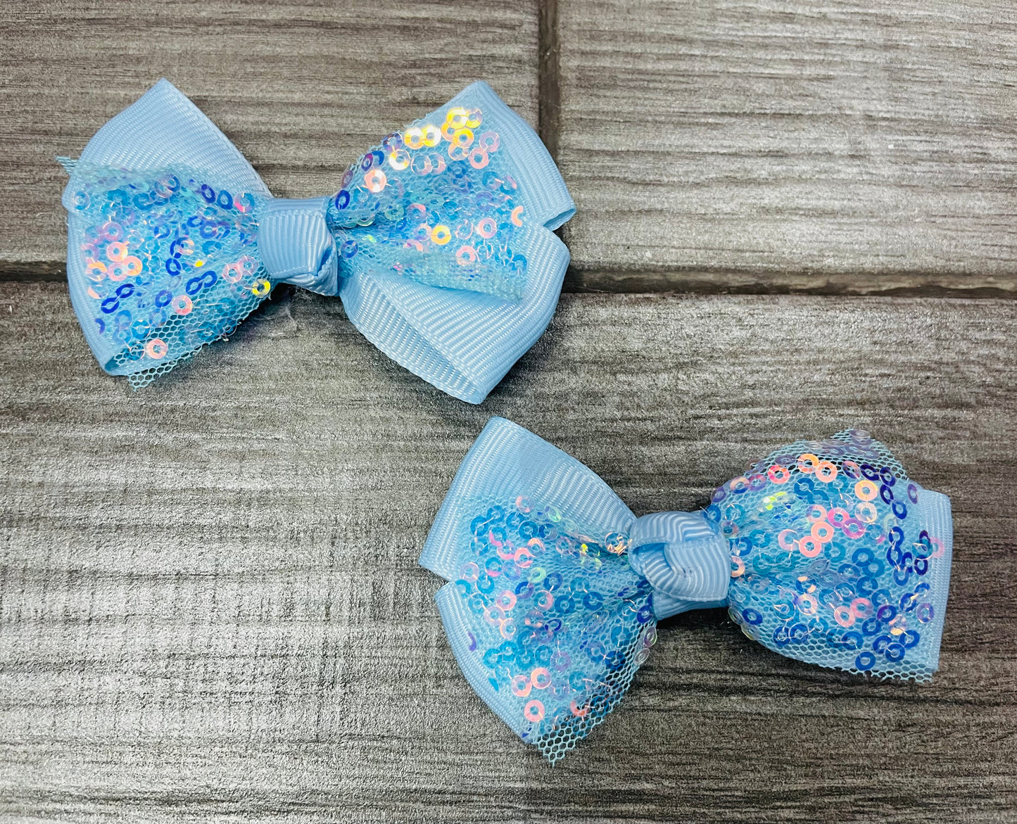 Moño Con Tul Y Lentejuela(Par) - Los Moños De Kari