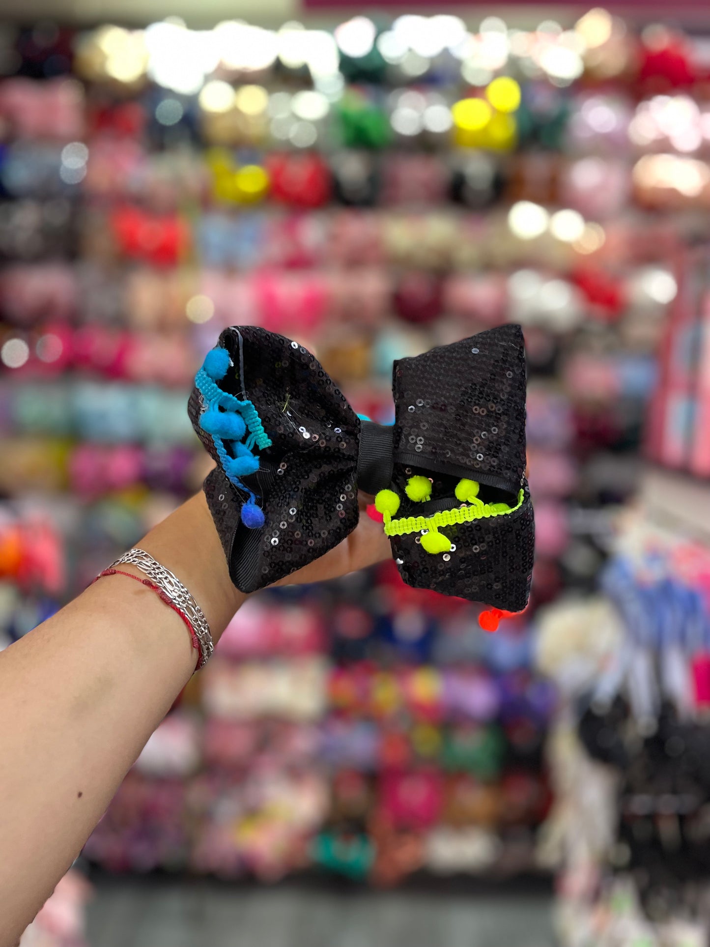 Moño De Lentejuela Con Detalles De Colores - Los Moños De Kari