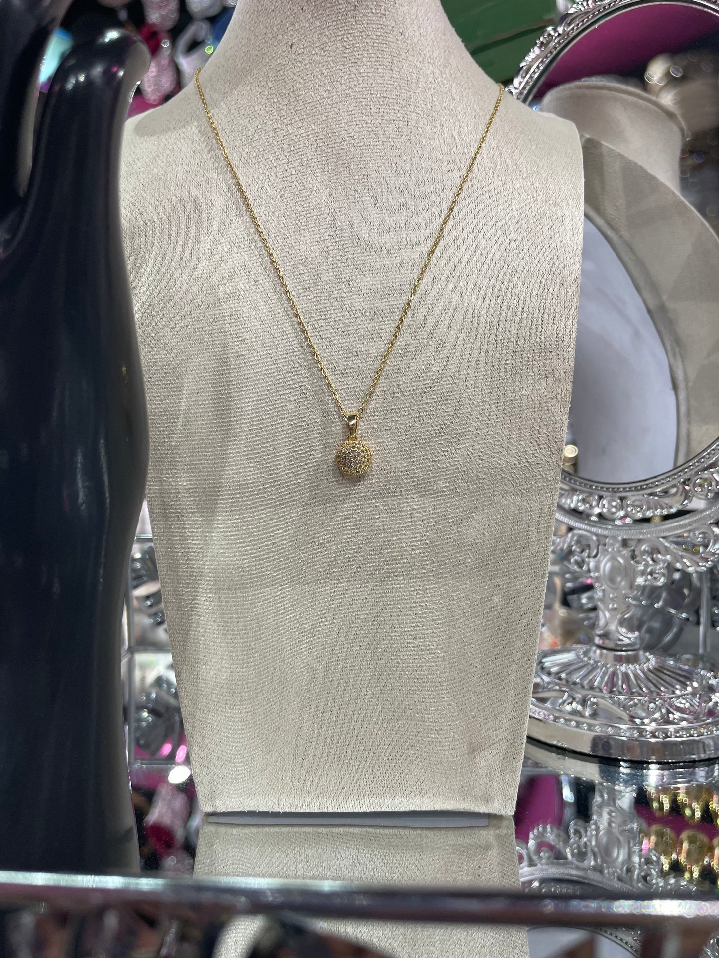 Collar de Zirconia con dije Circular Brillante en Dorado - Bling Bling