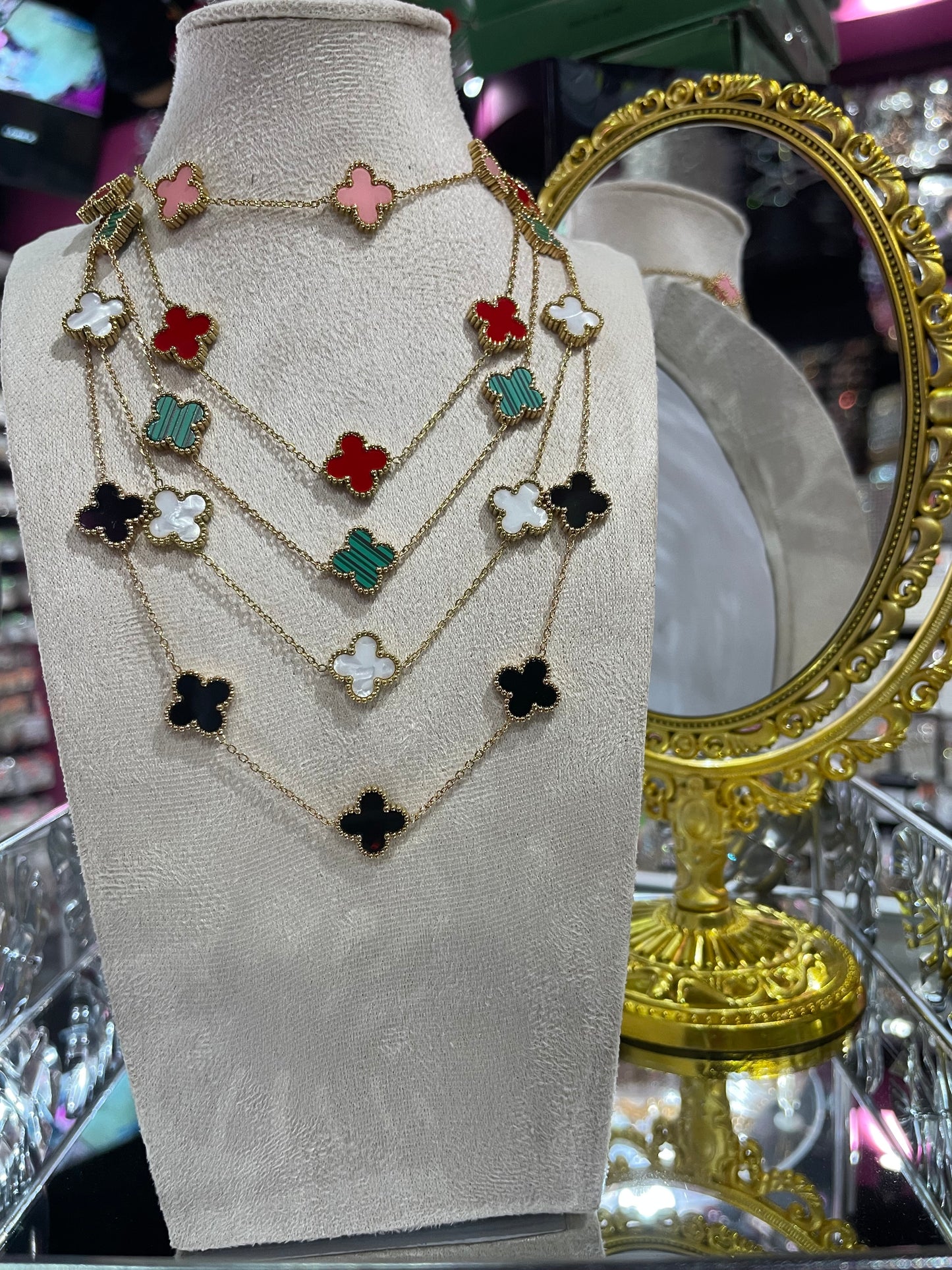 Collar tipo Van Cleef dorado en Acero Inoxidable - Bling Bling