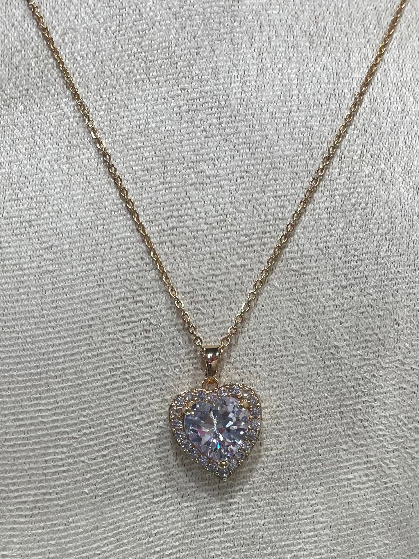 Collar de Zirconia con dije de Corazón y Piedra Grande - Bling Bling