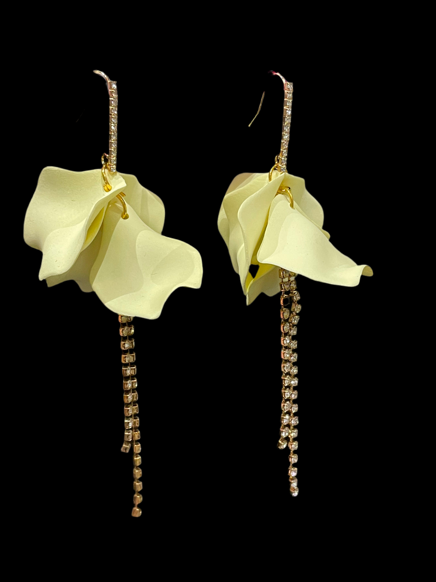 Aretes de flor/petalos - Bling Bling