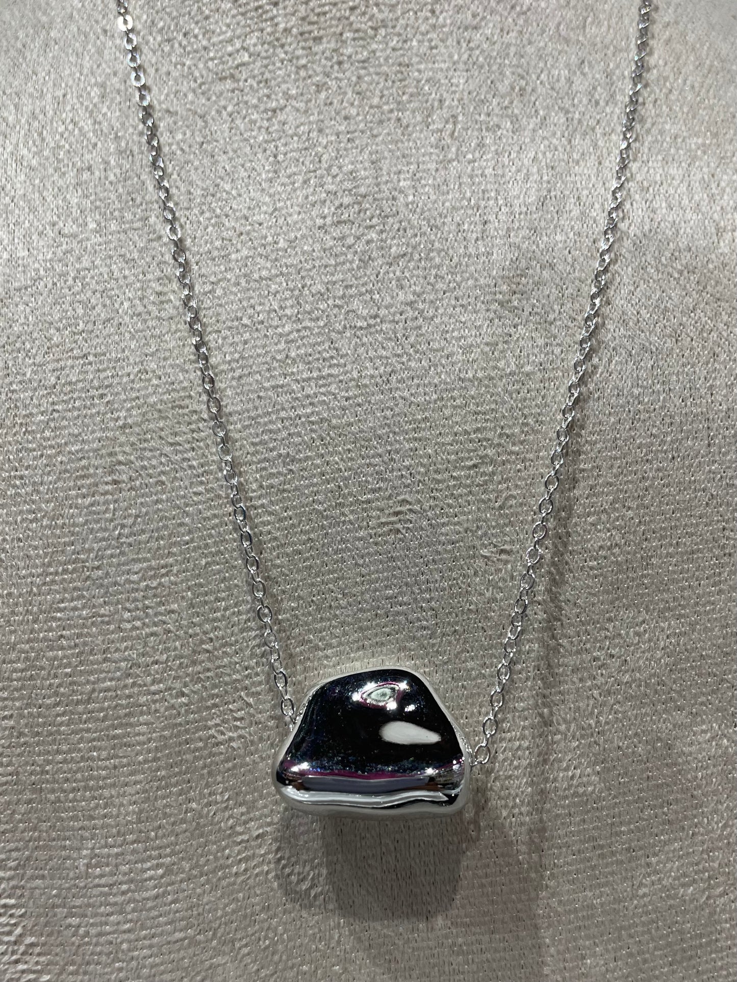 Collar con dije liso en Plateado - Bling Bling