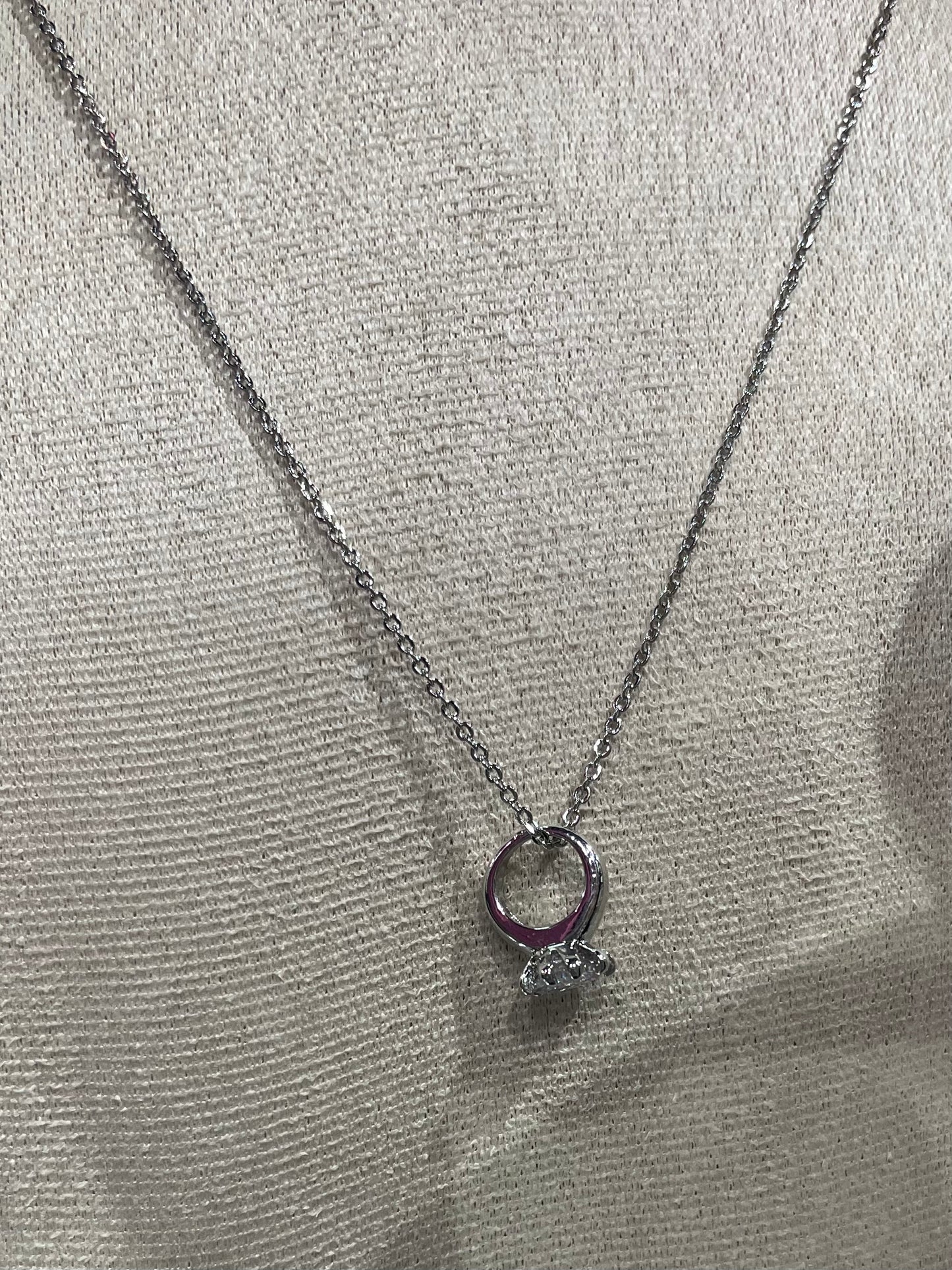 Collar de Zirconia con dije de Anillo - Bling Bling