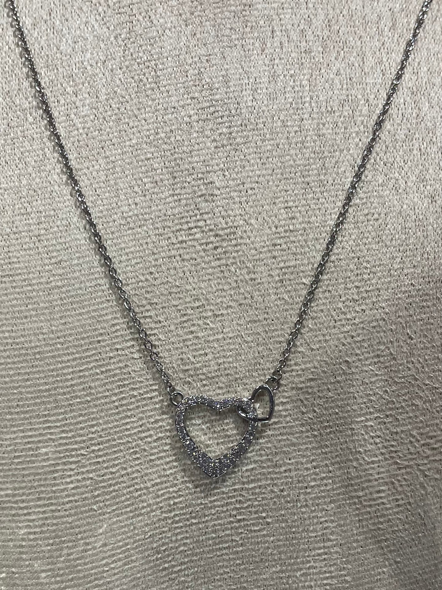 Collar de Zirconia con dije de Corazones entrelazados - Bling Bling