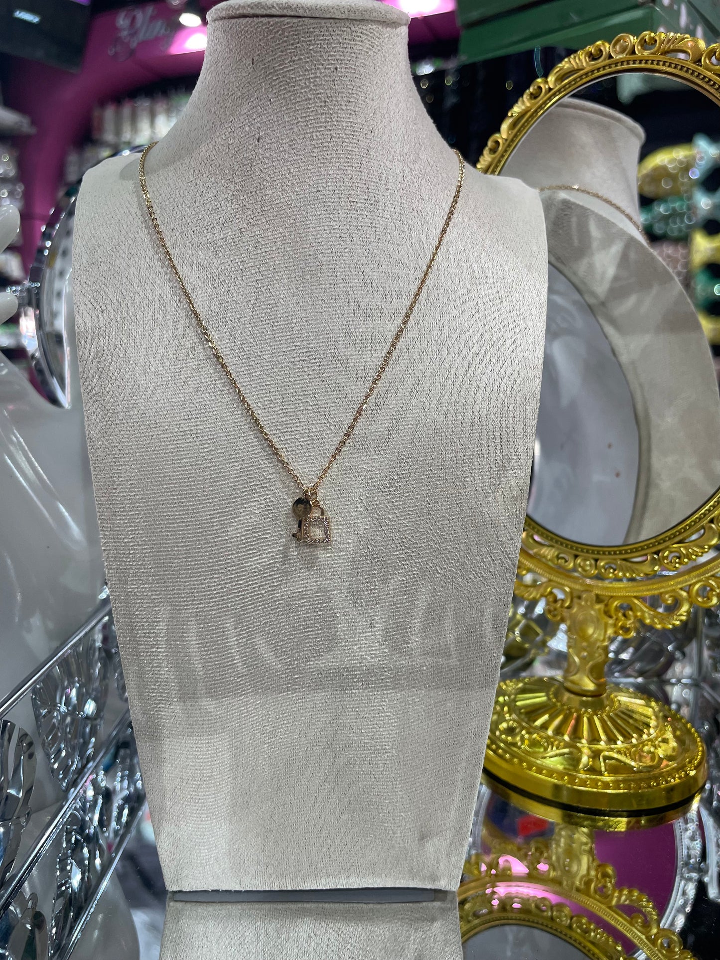 Collar de Zirconia con dije de Llave y Candado - Bling Bling