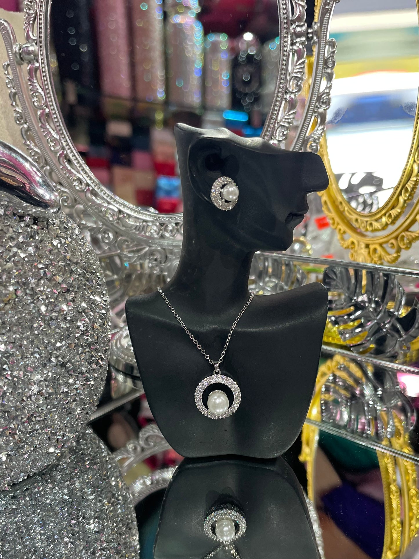 Conjunto de Collar y Aretes con Zirconia Brillante y Perla - Bling Bling