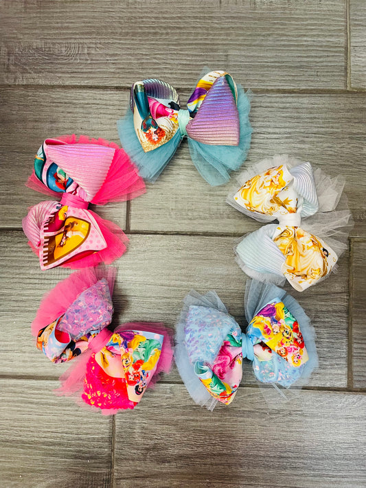 Moño Con Estampado De Princesas - Los Moños De Kari