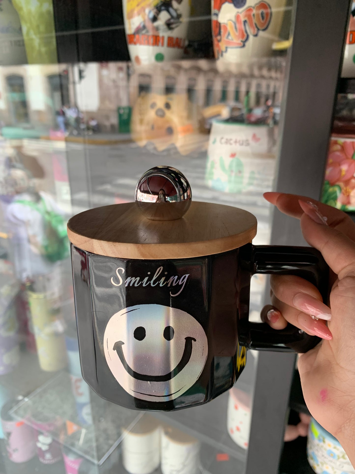 Taza con tapa - Queen Cosmétics