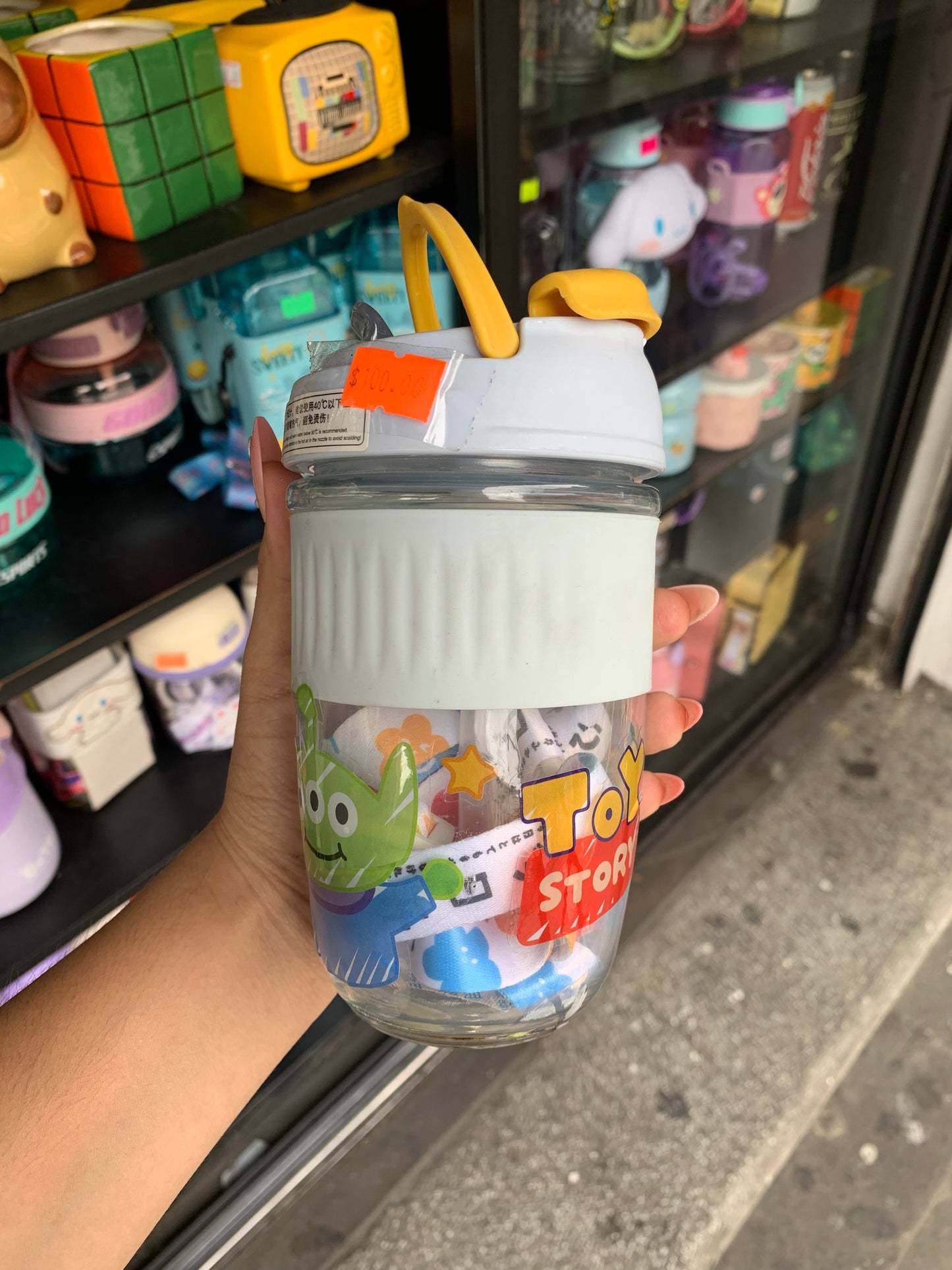 Botella de agua Disney - Queen Cosmétics