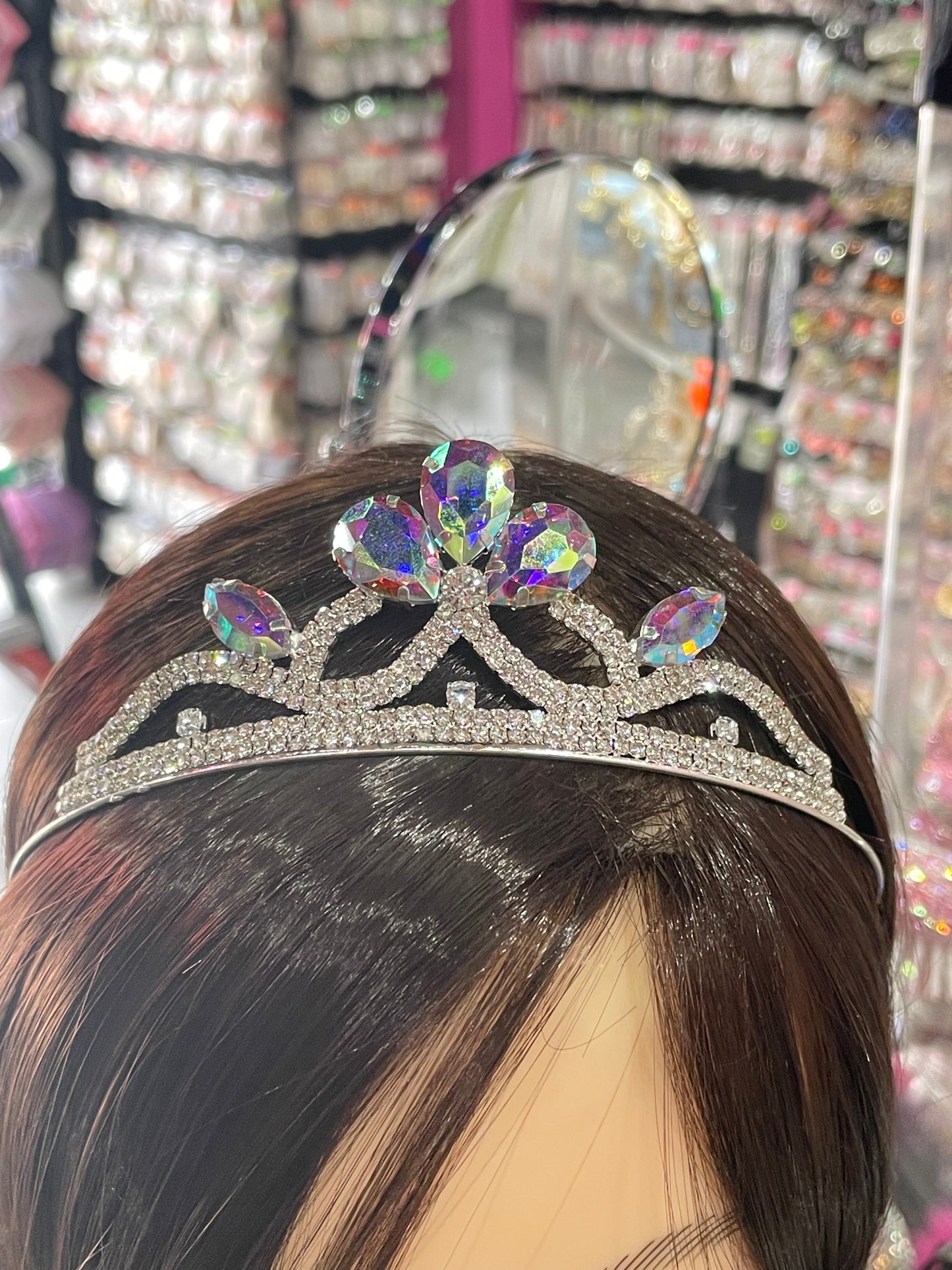 Tiara  pedrería tornasol
