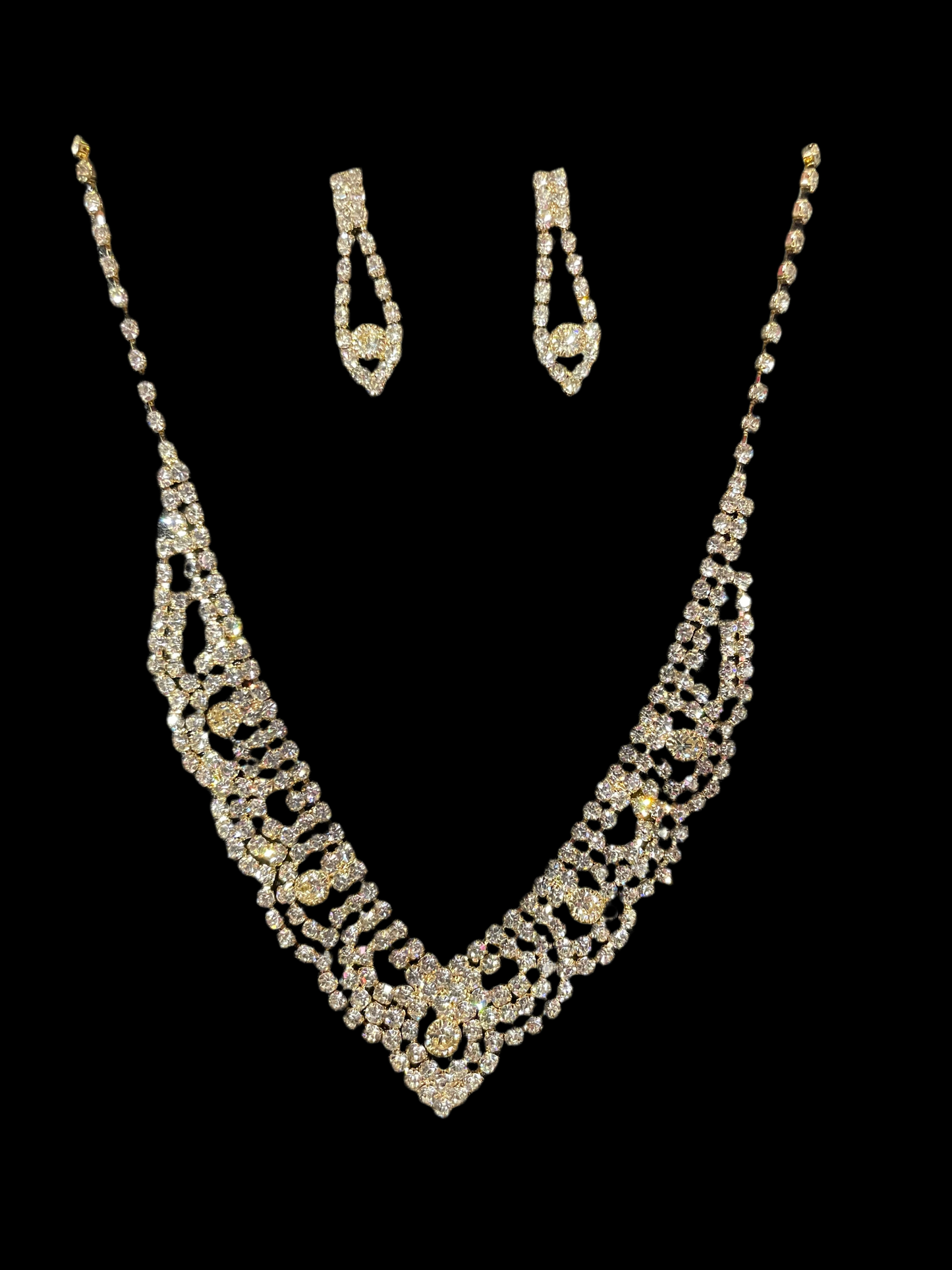 Juego de Collar y Aretes en Dorado - Bling Bling