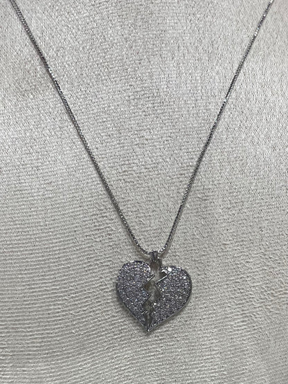 Collar de Zirconia con dije de Corazón Partido - Bling Bling