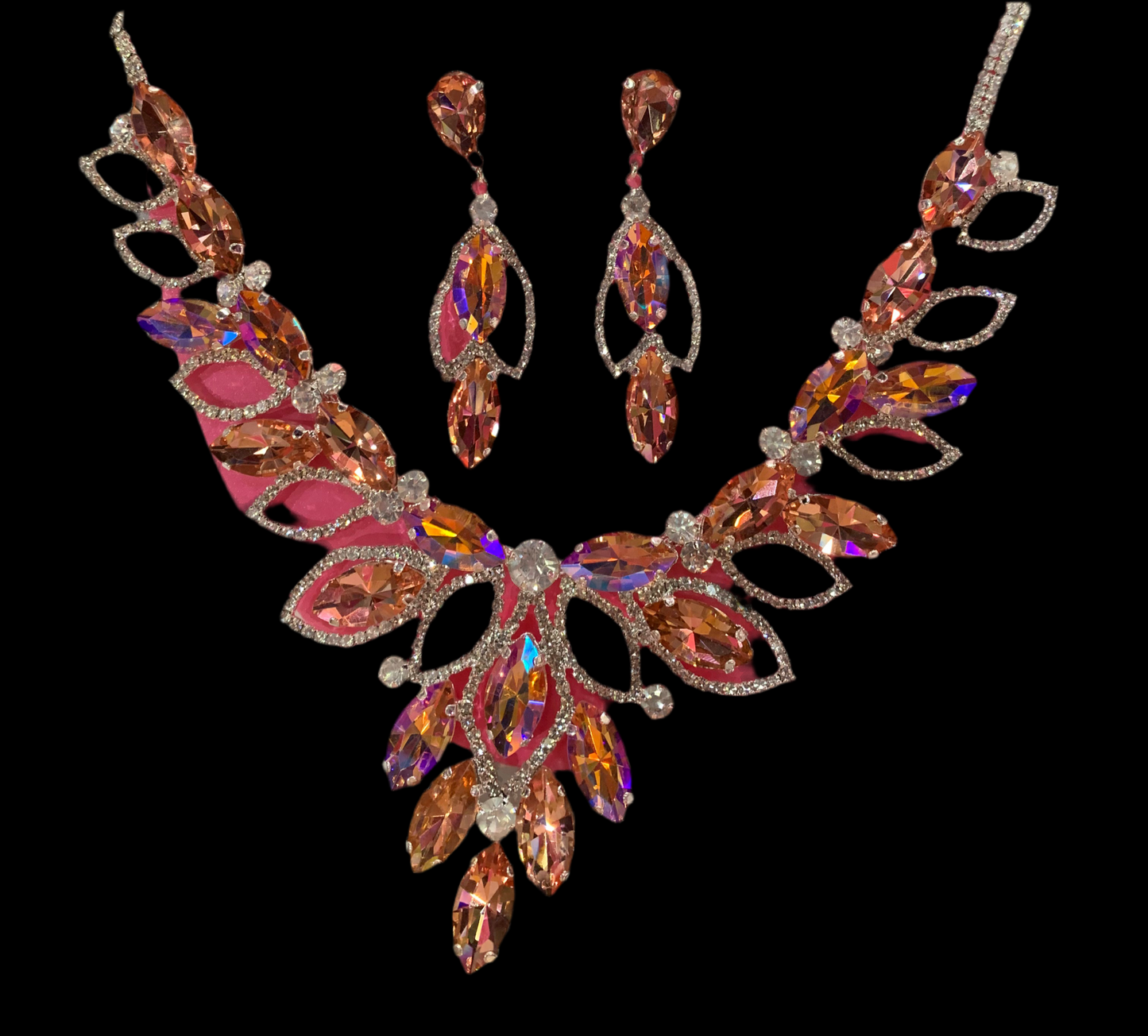Juego collar y aretes (Rosa)