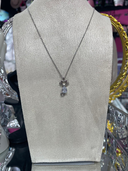 Collar de Zirconia con Dije de Gato En Plateado - Bling Bling