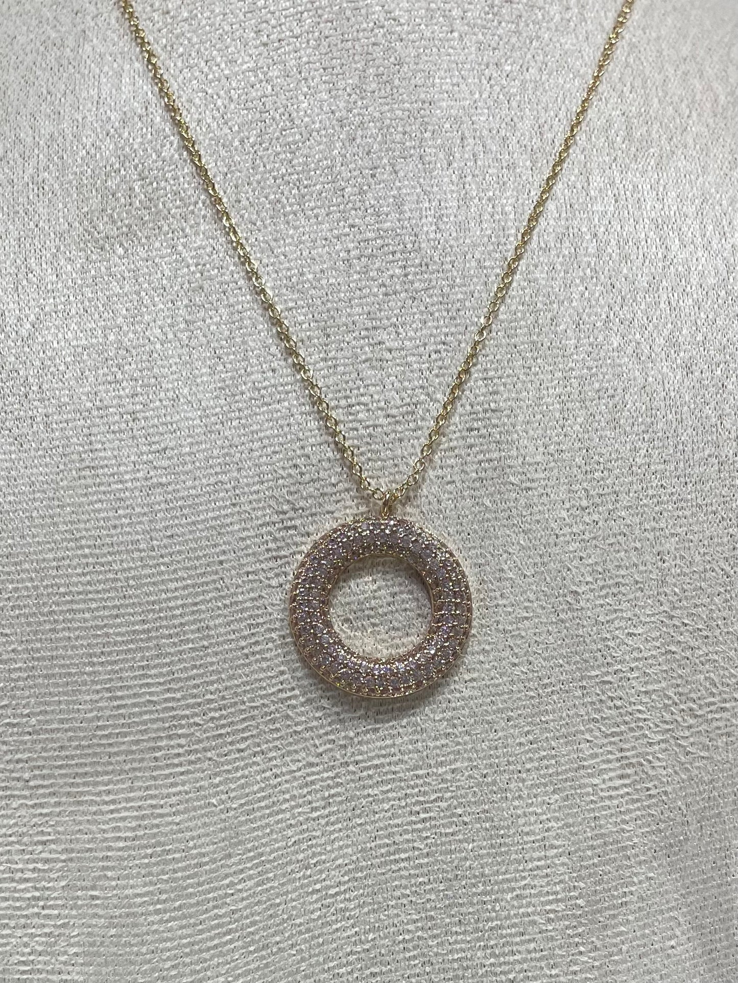 Collar de Zirconia con dije de Dona Brillante - Bling Bling