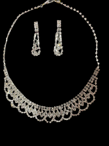 Juego de Collar y Aretes en Plateado - Bling Bling