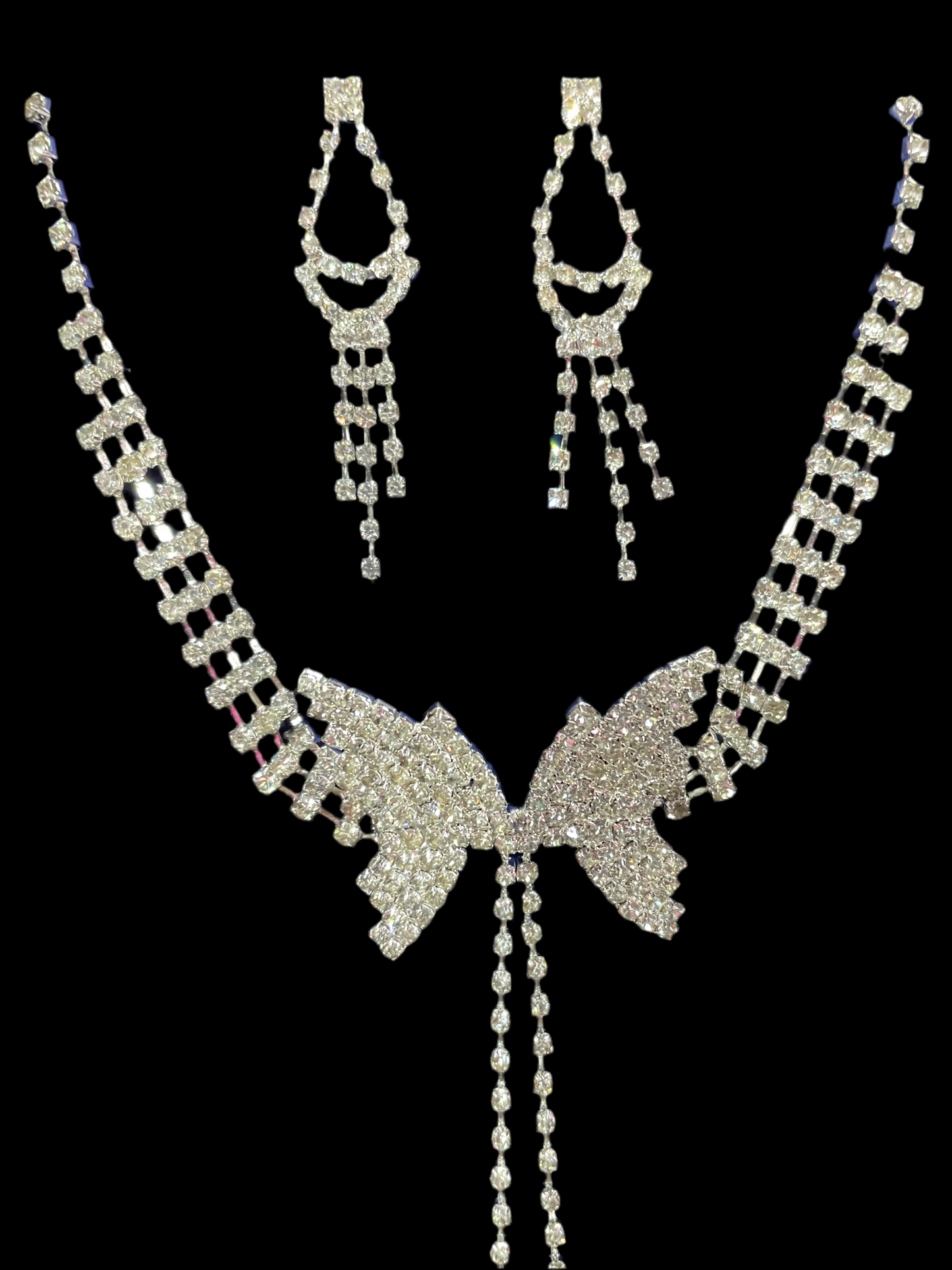 Juego de aretes y collar (plata)