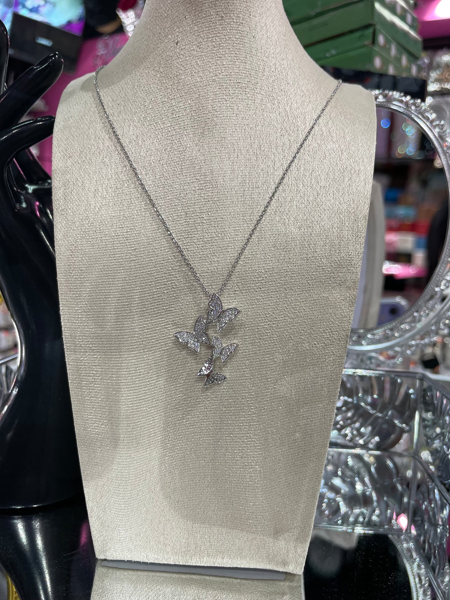 Collar de Zirconia con dije de Mariposas- Bling Bling