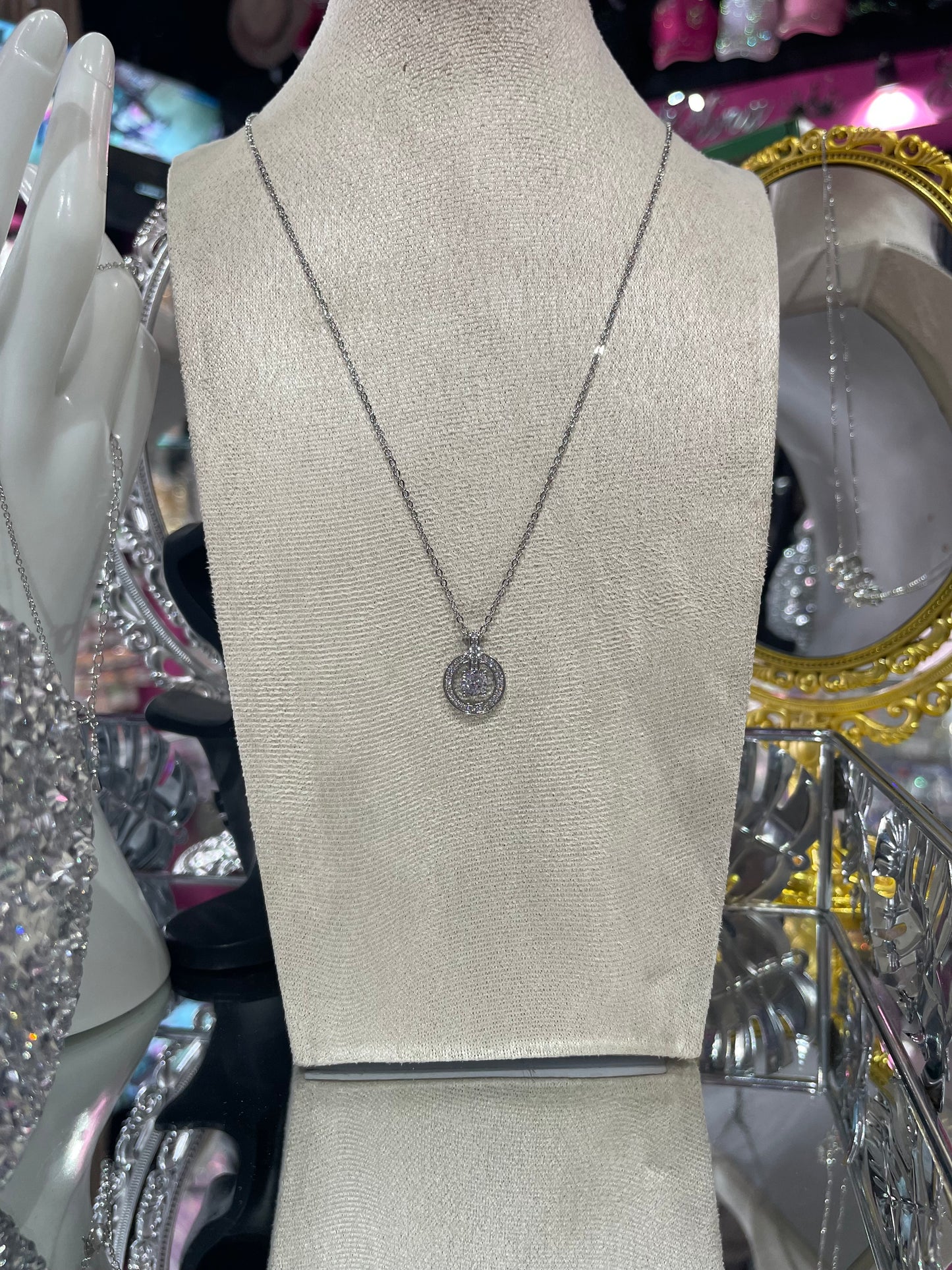 Collar de Zirconia con dije Circular con una piedra en Medio - Bling Bling