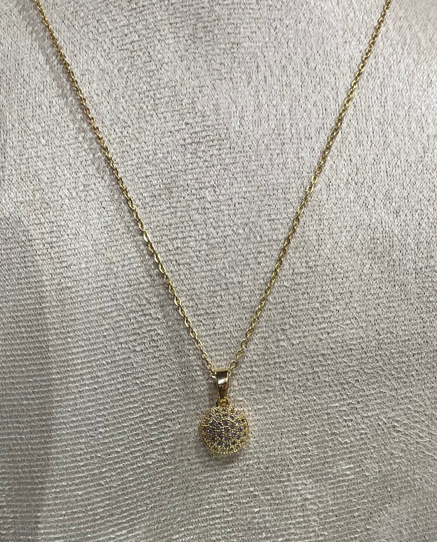 Collar de Zirconia con dije Circular Brillante en Dorado - Bling Bling