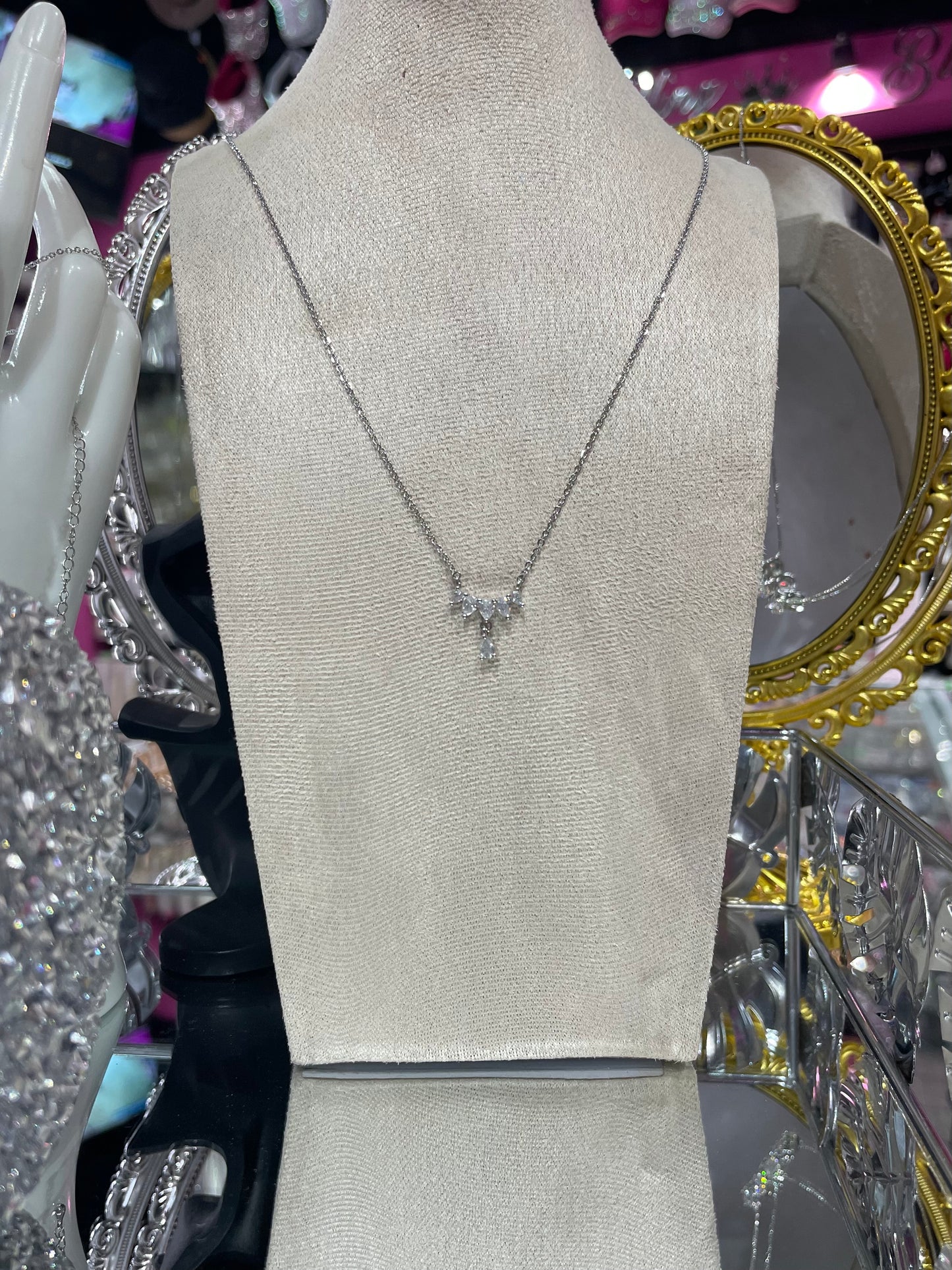 Collar Con Zirconias Pequeñas en forma de diamantes - Bling Bling