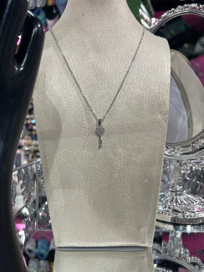 Collar de Zirconia con dije de llave de corazón - Bling Bling