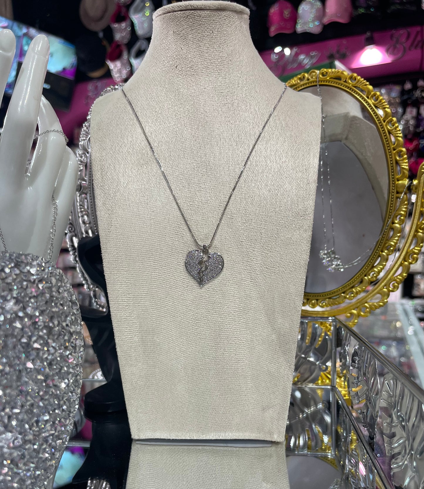 Collar de Zirconia con dije de Corazón Partido - Bling Bling