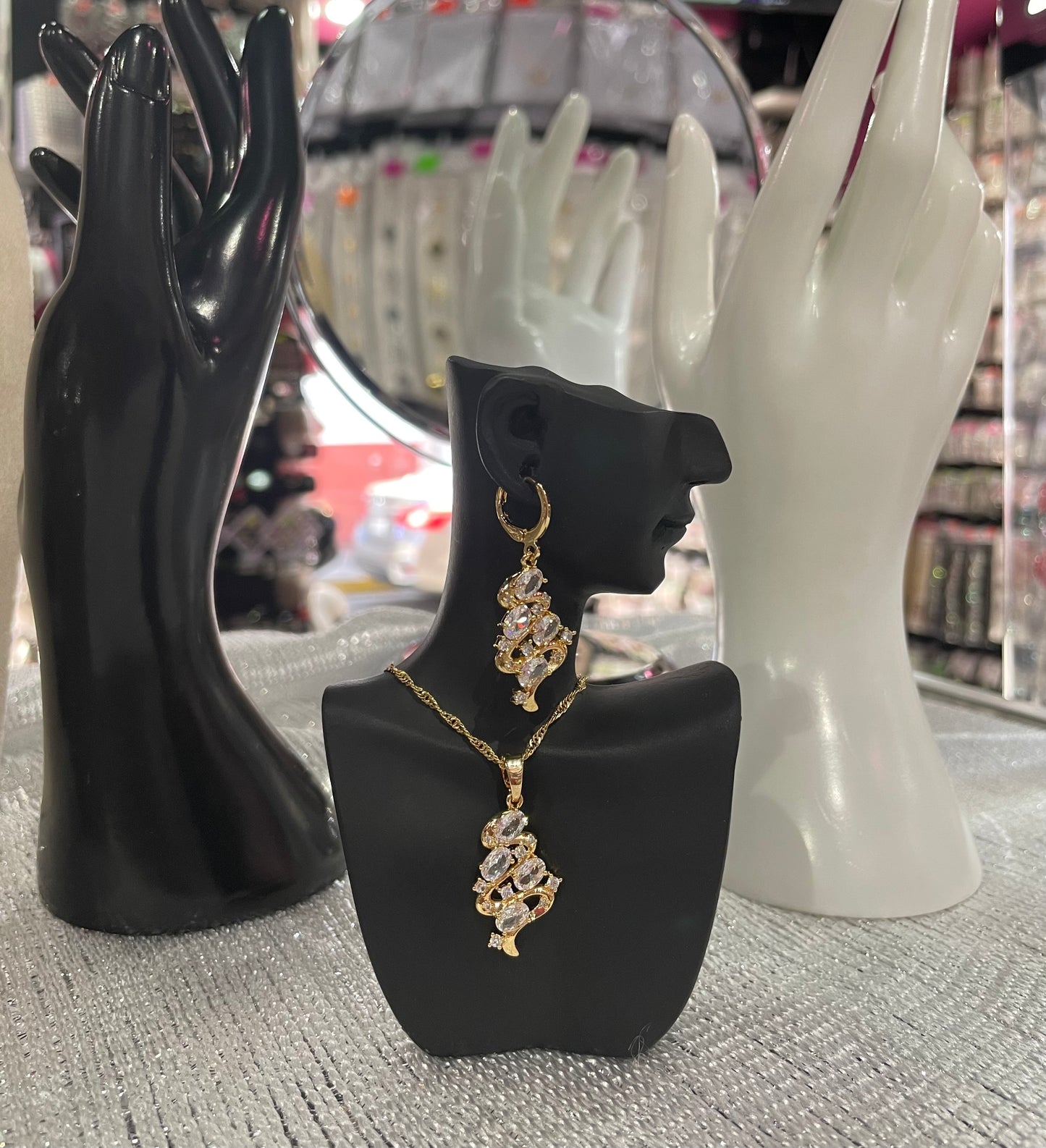 Juego de Collar dorado con dije - Bling Bling