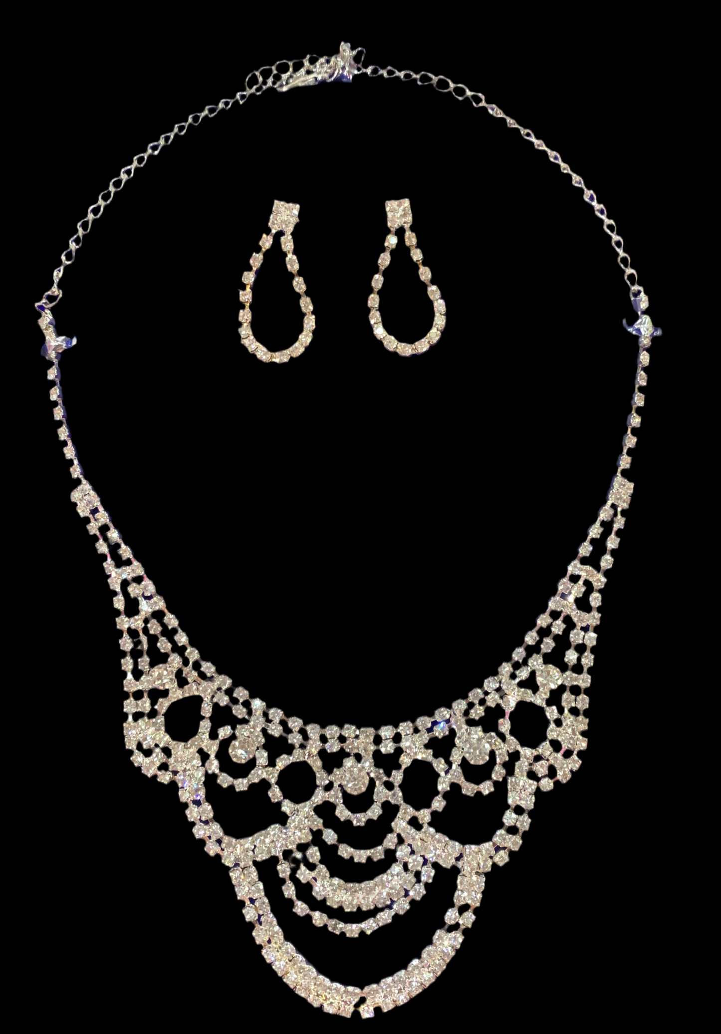 Juego de aretes y collar (plata)