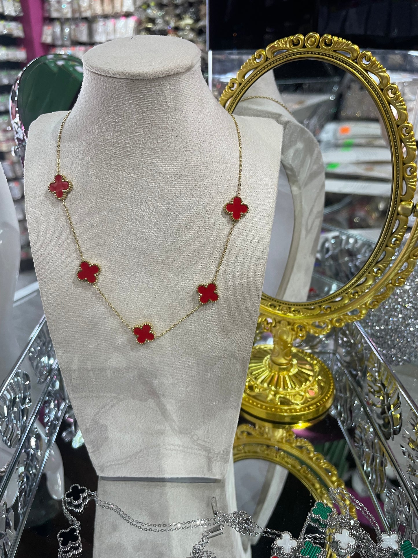 Collar tipo Van Cleef dorado en Acero Inoxidable - Bling Bling