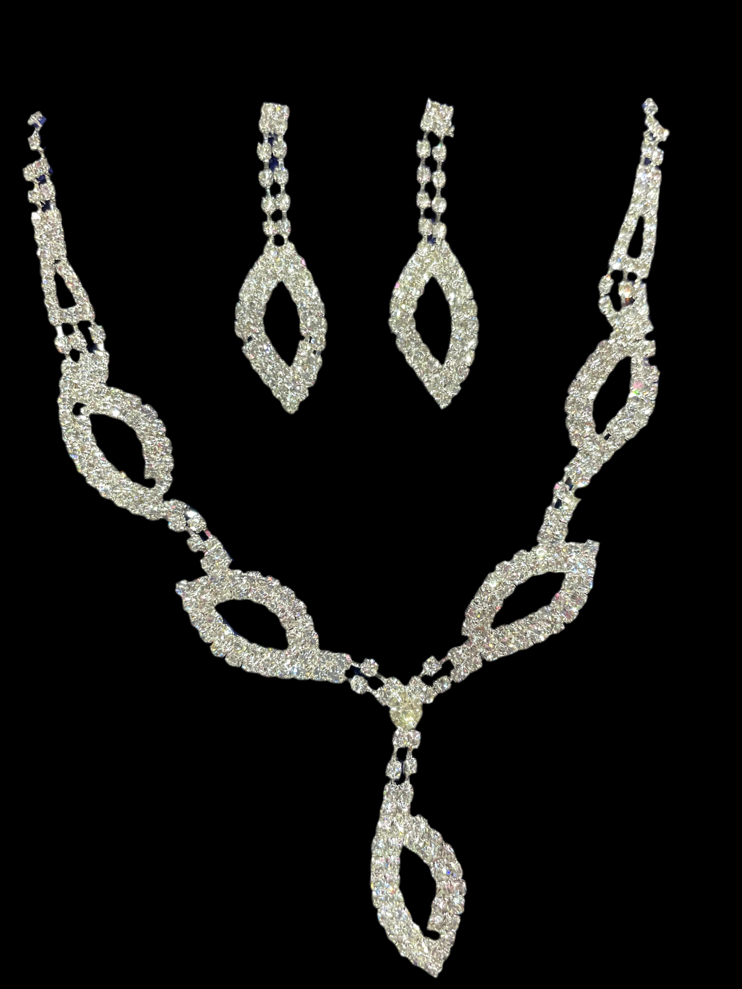 Juego de aretes y collar (plata)