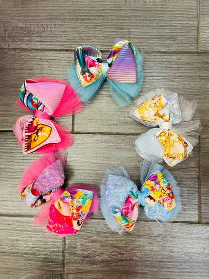 Moño Con Estampado De Princesas - Los Moños De Kari