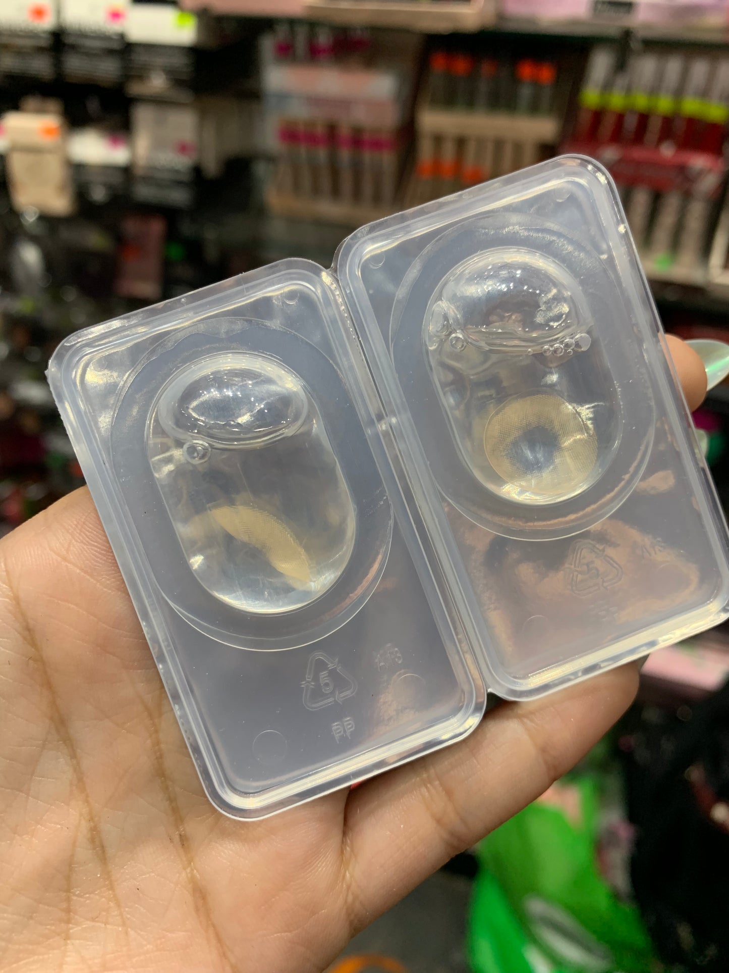 Lentes de contacto colores naturales ultramo - Queen Cosmétics