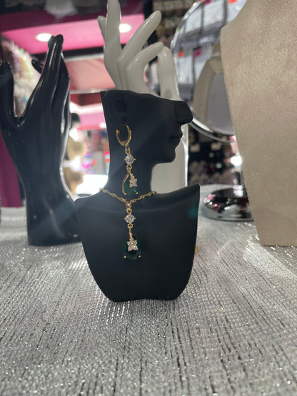 Juego de collar y aretes con dije en forma de Gota - Bling Bling