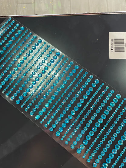 Pedrería para peinados/maquillaje